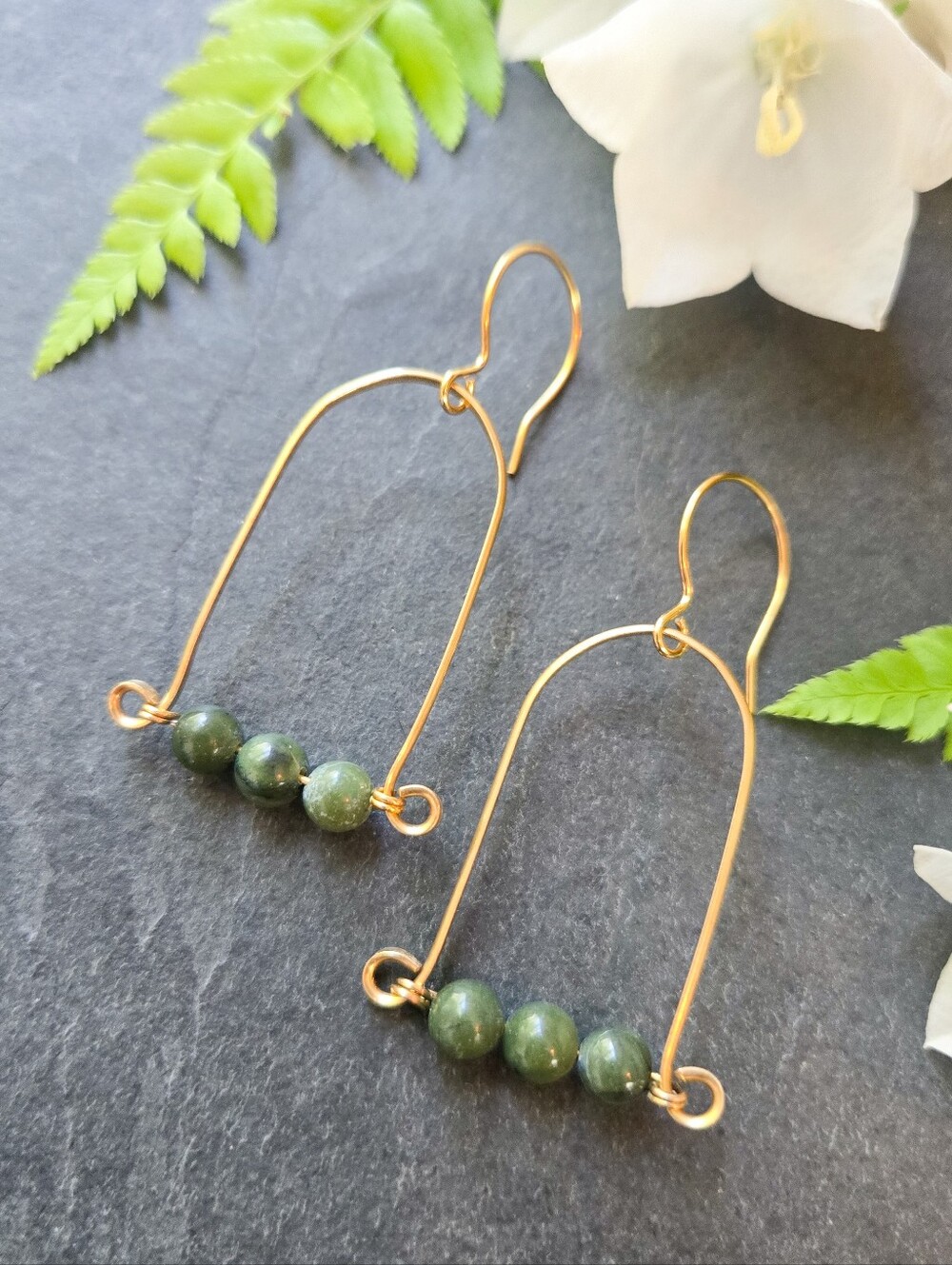 NWT Artisan-Made Serpentine Brass Frame Earrings